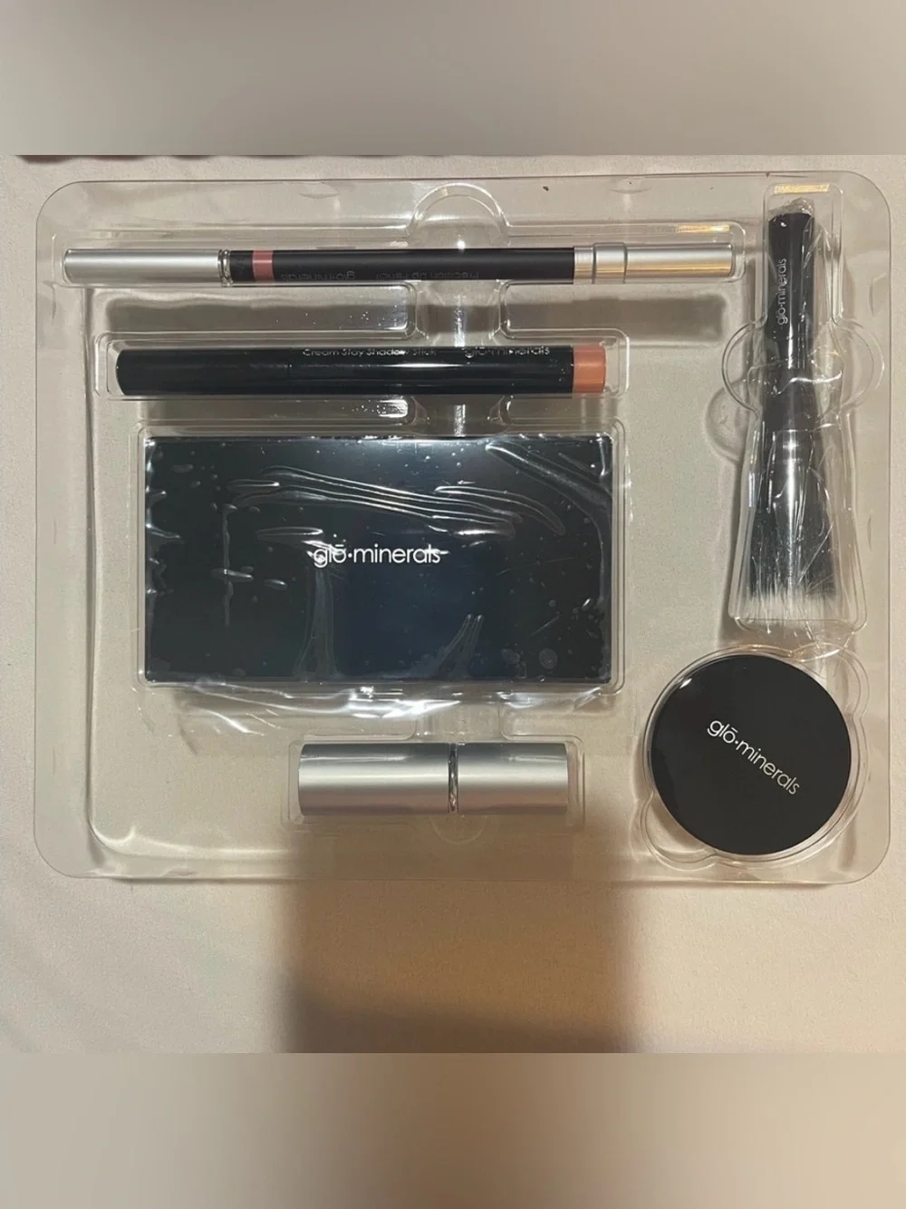 Makeup Collection New in box glo-minerals makeup set